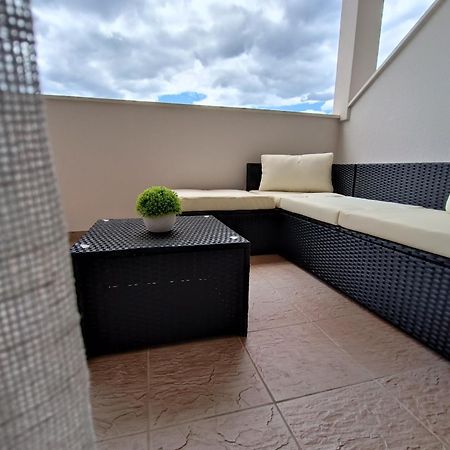 Apartman Burcul Sukošan Exterior foto