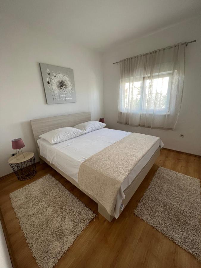 Apartman Burcul Sukošan Exterior foto